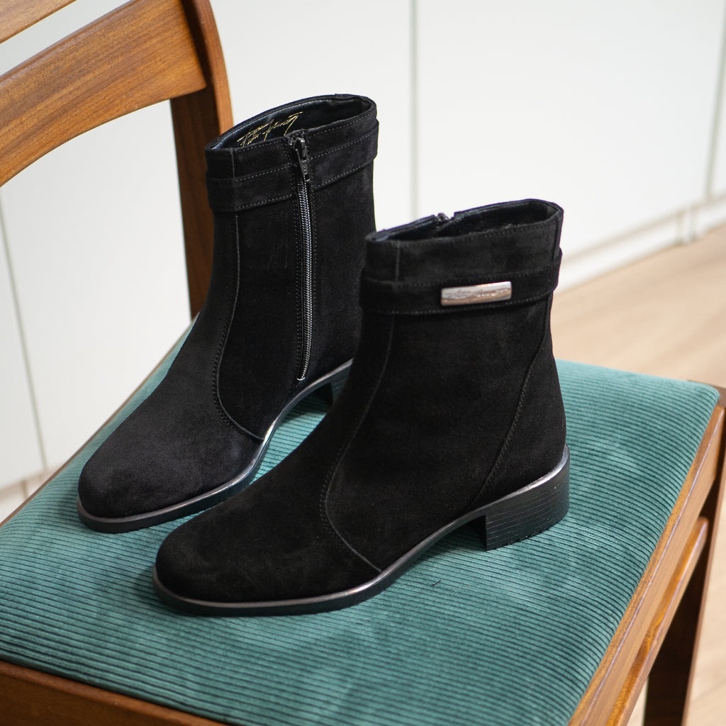Pertti Palmroth suede ankle boot (last pairs)