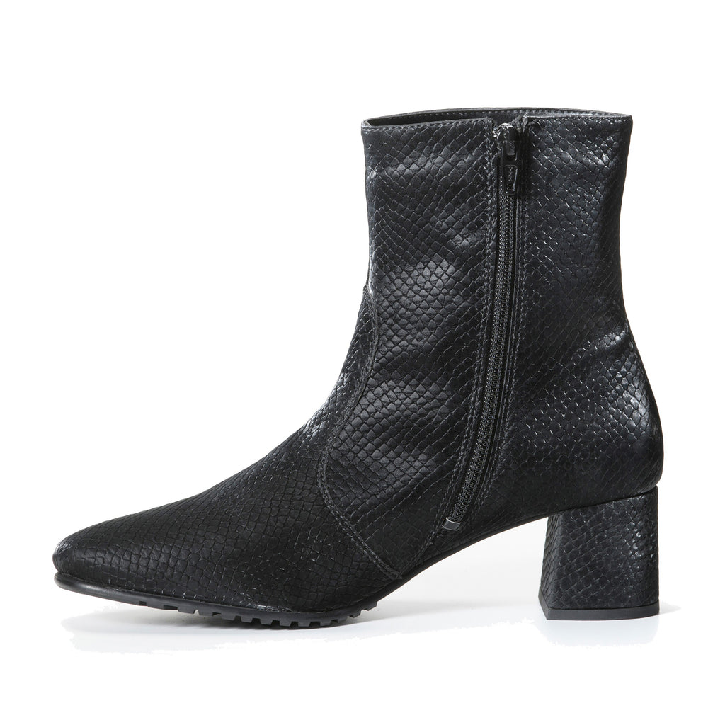 Vegtile ankle boot mid high heel 