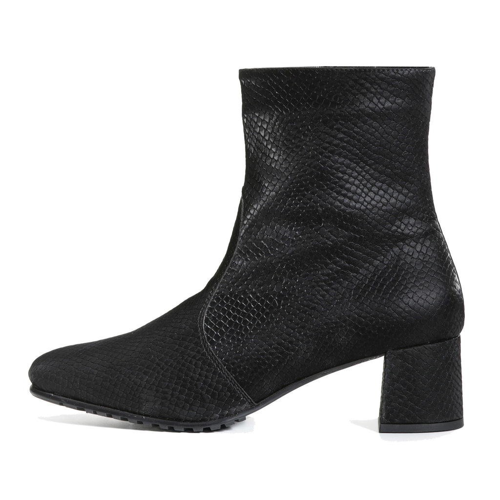 Vegtile ankle boot mid high heel 